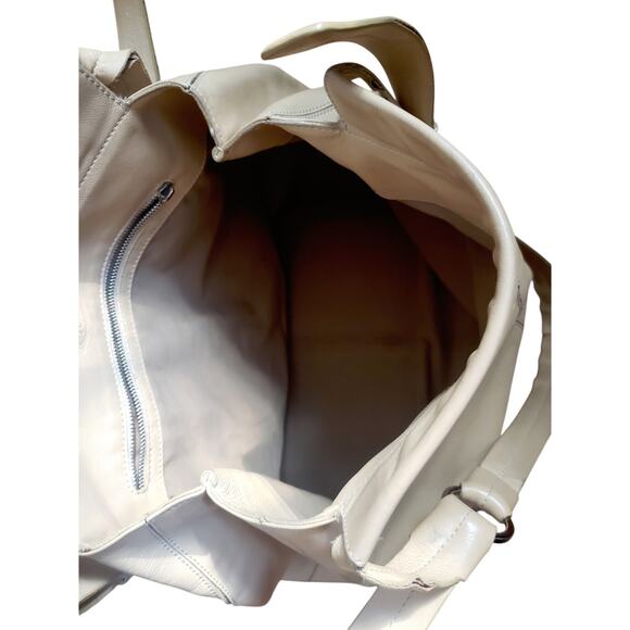 Tod's Leather Hobo Tote Handbag Shoulder Bag Purse Beige/Tan Large - Picture 8 of 10